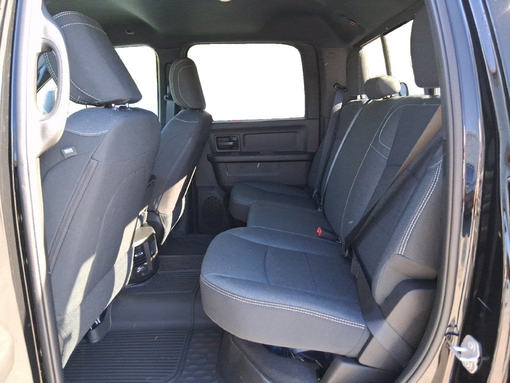 2027 RAM Ram 2500 RAM 2500 BLACK EXPRESS CREW CAB 4X4 6'4' BOX