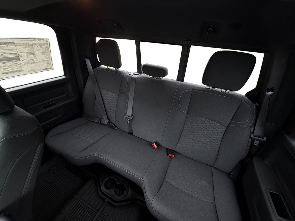 2026 RAM Ram 2500 RAM 2500 BLACK EXPRESS CREW CAB 4X4 6'4' BOX