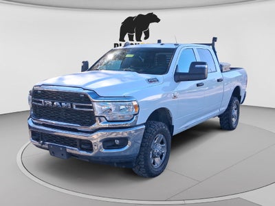 2023 RAM 2500 Tradesman Crew Cab 4x4 6'4' Box