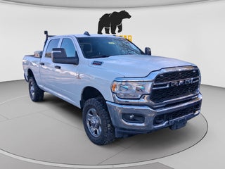 2023 RAM 2500 Tradesman Crew Cab 4x4 6'4' Box