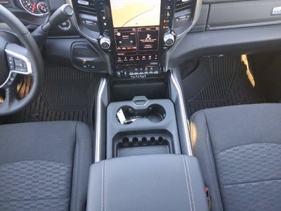 2027 RAM Ram 2500 RAM 2500 BIG HORN CREW CAB 4X4 6'4' BOX