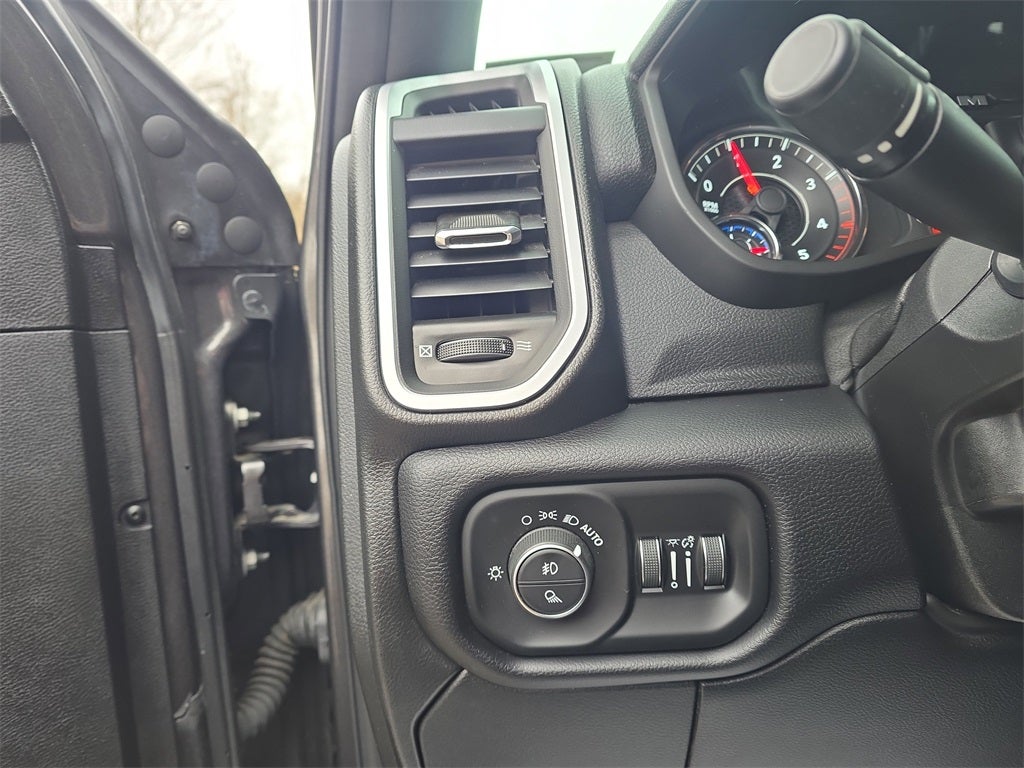 2020 RAM 2500 Big Horn Crew Cab 4X4 6'4' Box