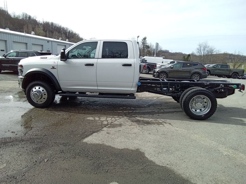 2026 RAM Ram 5500 Chassis Cab RAM 5500 TRADESMAN CHASSIS CREW CAB 4X4 60' CA
