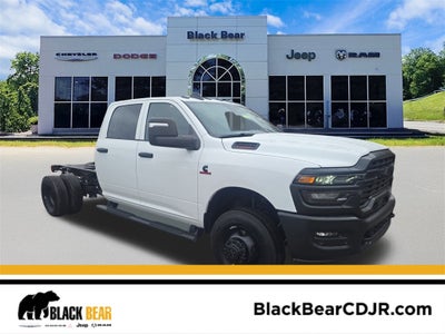 2026 RAM Ram 3500 Chassis Cab RAM 3500 TRADESMAN CREW CAB CHASSIS 4X4 60' CA