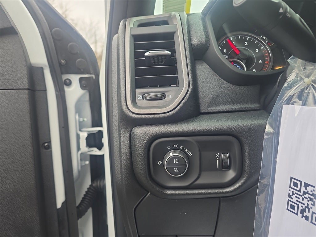 2026 RAM Ram 3500 Chassis Cab RAM 3500 TRADESMAN CREW CAB CHASSIS 4X4 60' CA