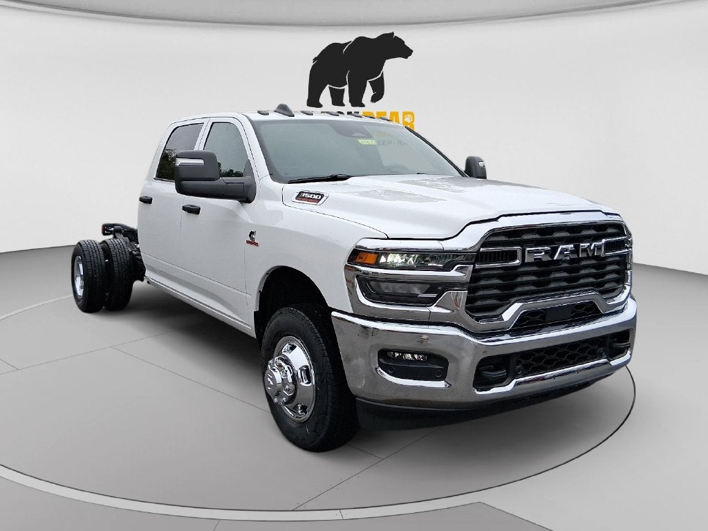 2027 RAM Ram 3500 Chassis Cab RAM 3500 TRADESMAN CREW CAB CHASSIS 4X4 60' CA
