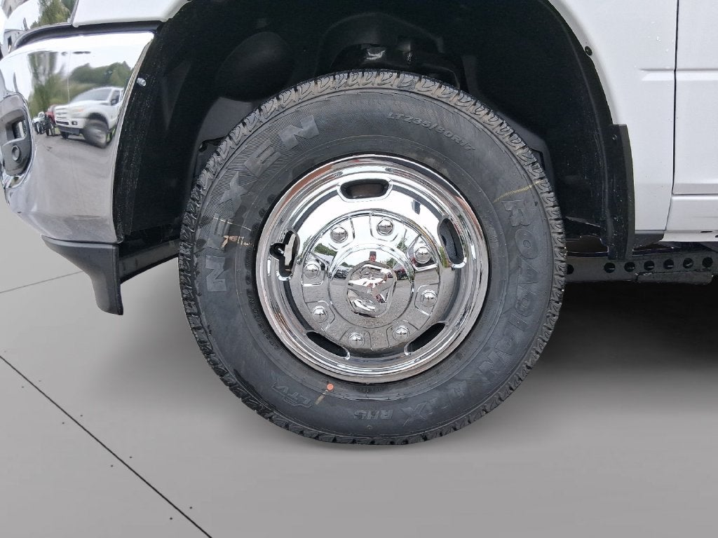 2027 RAM Ram 3500 Chassis Cab RAM 3500 TRADESMAN CREW CAB CHASSIS 4X4 60' CA