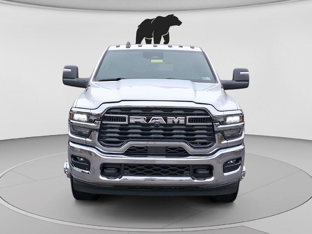 2027 RAM Ram 3500 Chassis Cab RAM 3500 TRADESMAN CREW CAB CHASSIS 4X4 60' CA