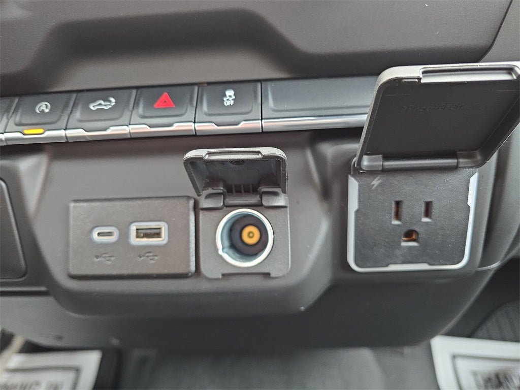 2025 Chevrolet Silverado 1500 4WD Crew Cab Short Bed Custom