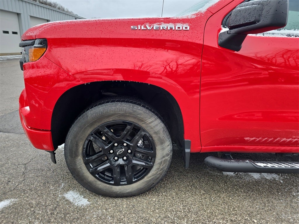 2025 Chevrolet Silverado 1500 4WD Crew Cab Short Bed Custom