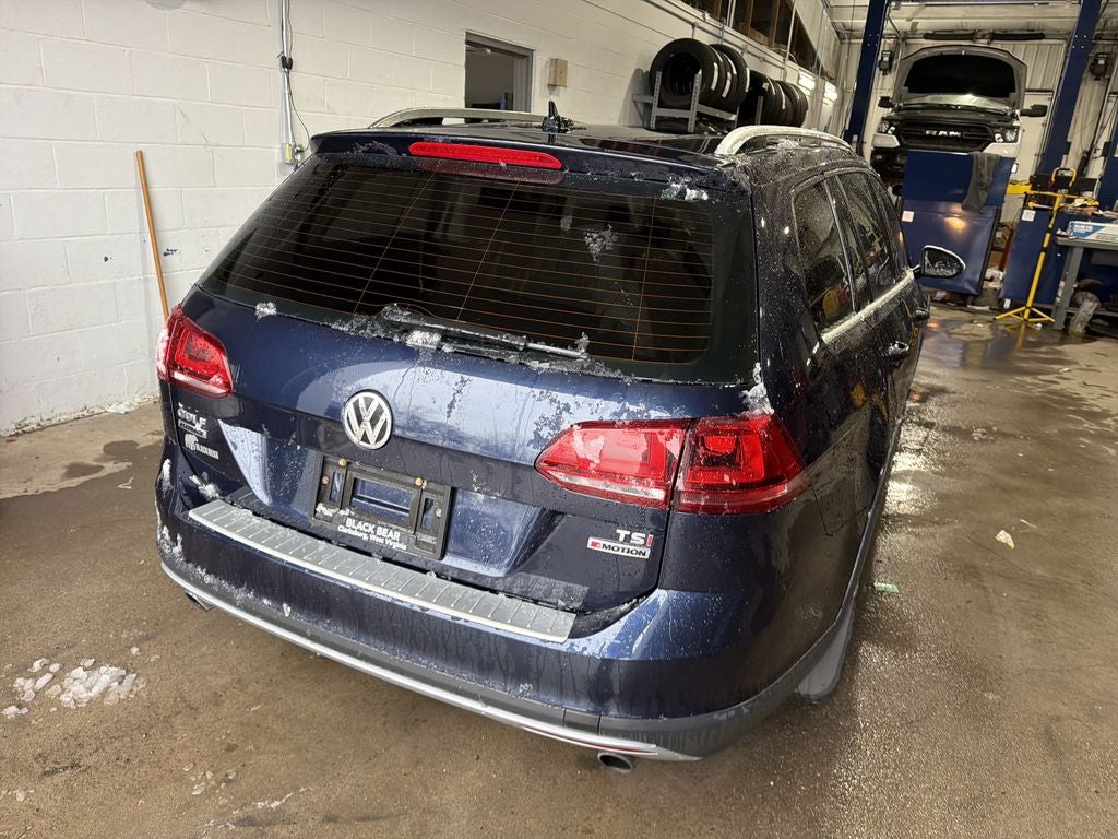 2017 Volkswagen Golf Alltrack 4Motion