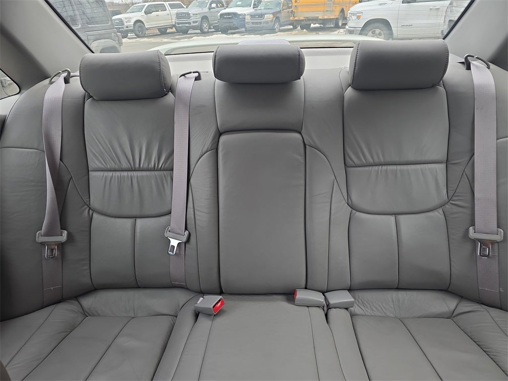 2001 Toyota Avalon Base