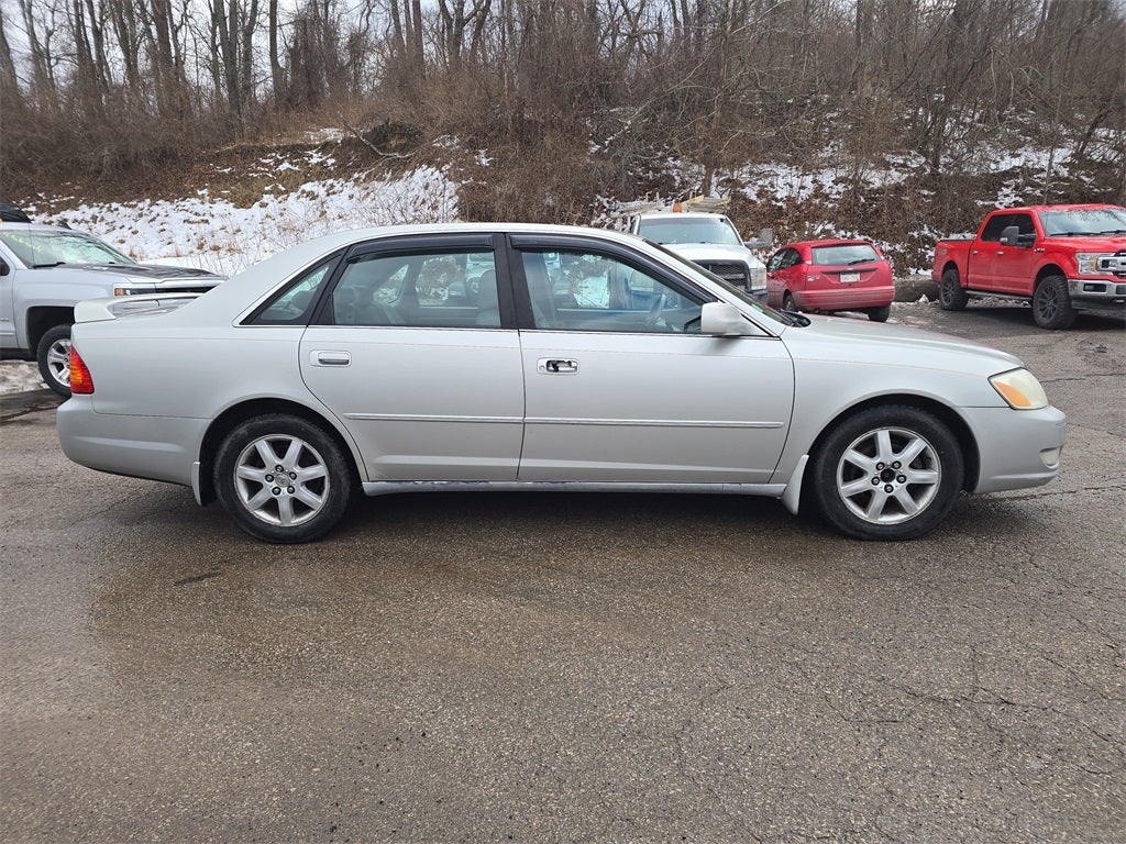 2001 Toyota Avalon Base