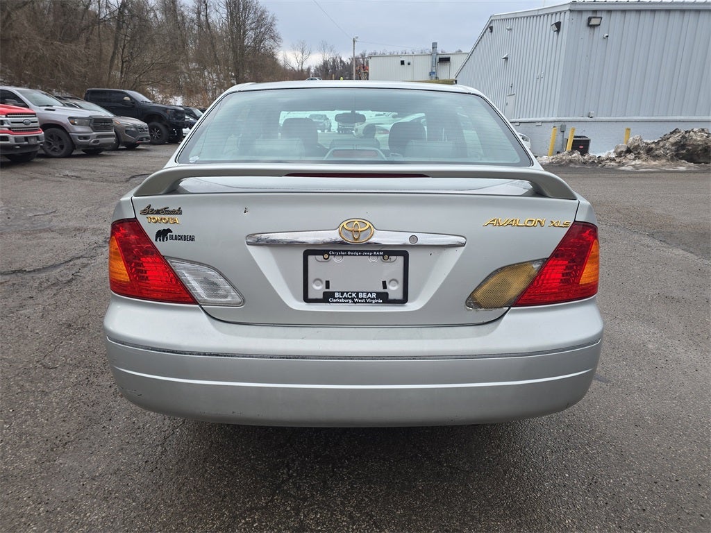 2001 Toyota Avalon Base