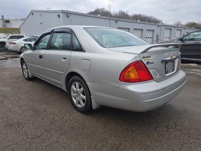 2001 Toyota Avalon Base