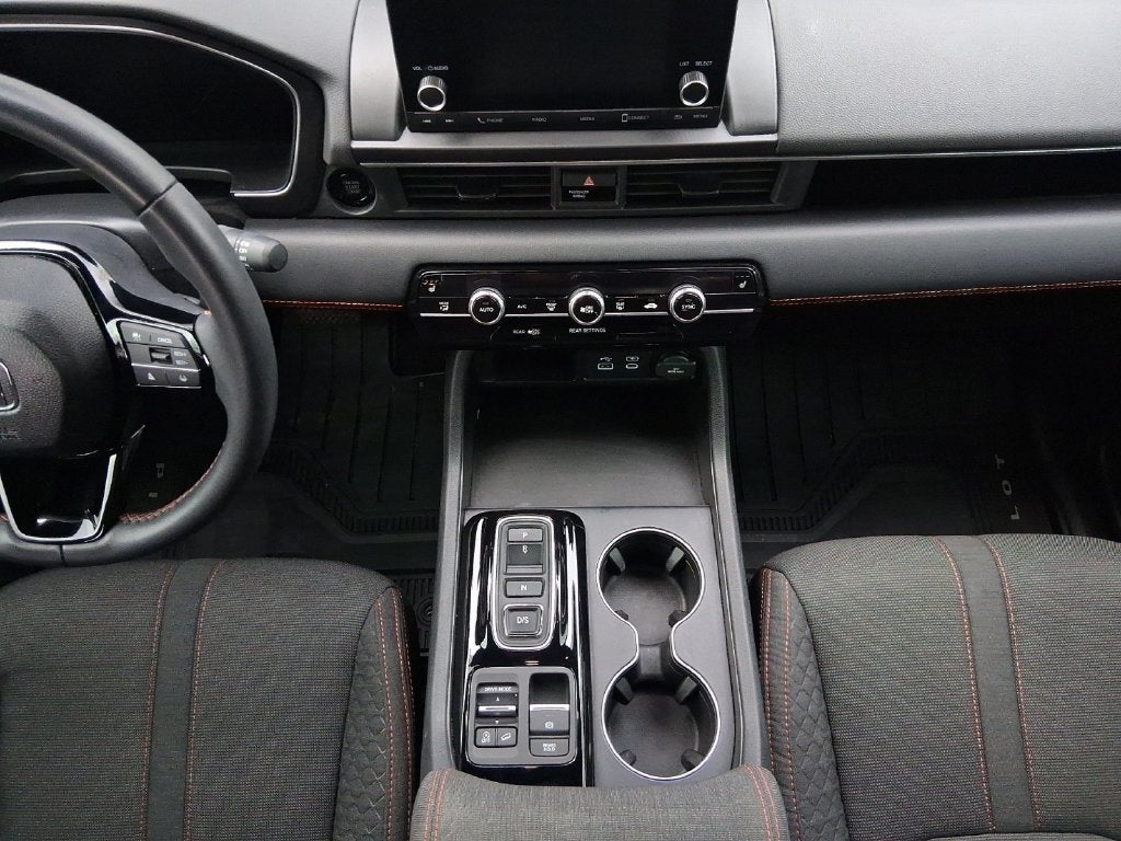2025 Honda Pilot Sport