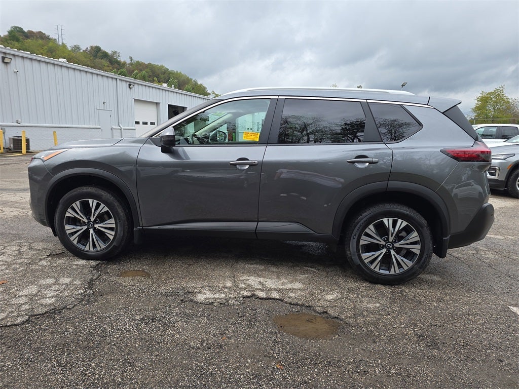 2022 Nissan Rogue SV Intelligent AWD