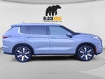 2025 Mitsubishi Outlander Base