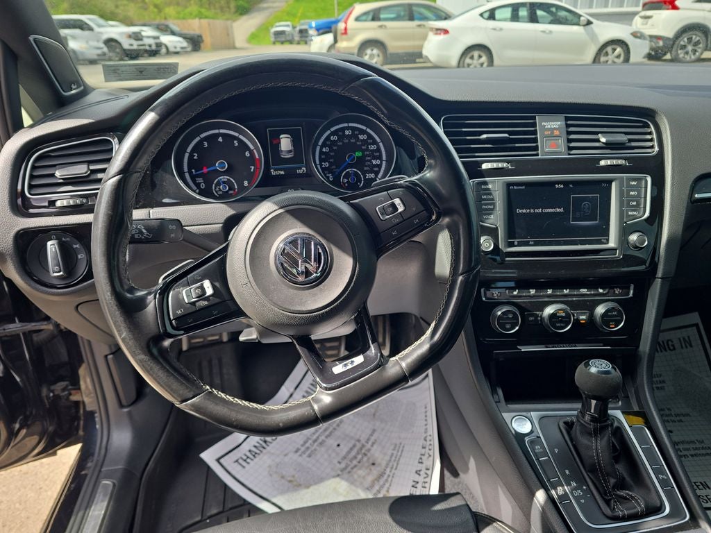2017 Volkswagen Golf R 4-Door w/DCC & Navigation