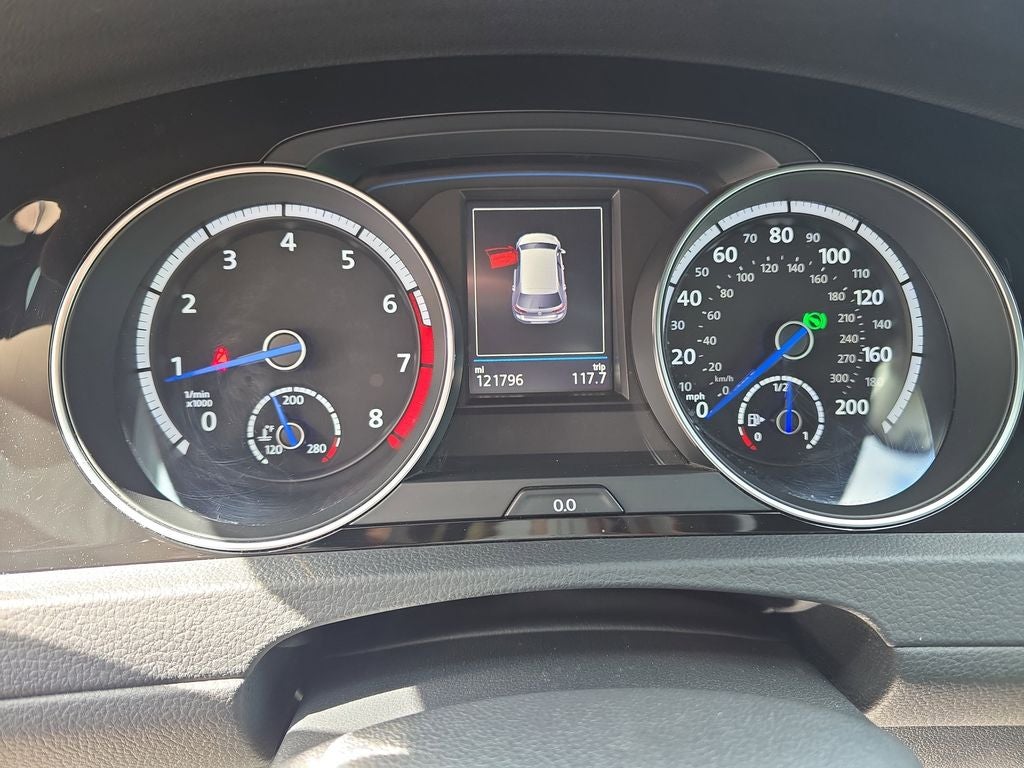 2017 Volkswagen Golf R 4-Door w/DCC & Navigation