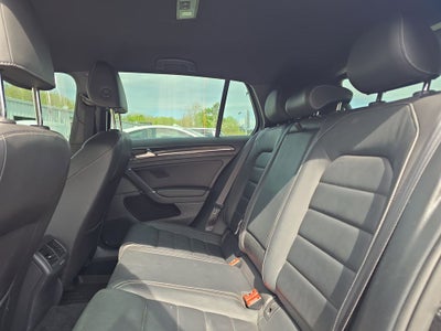 2017 Volkswagen Golf R 4-Door w/DCC & Navigation