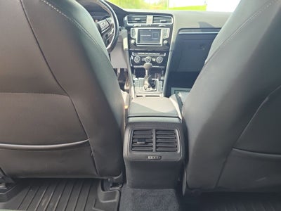 2017 Volkswagen Golf R 4-Door w/DCC & Navigation