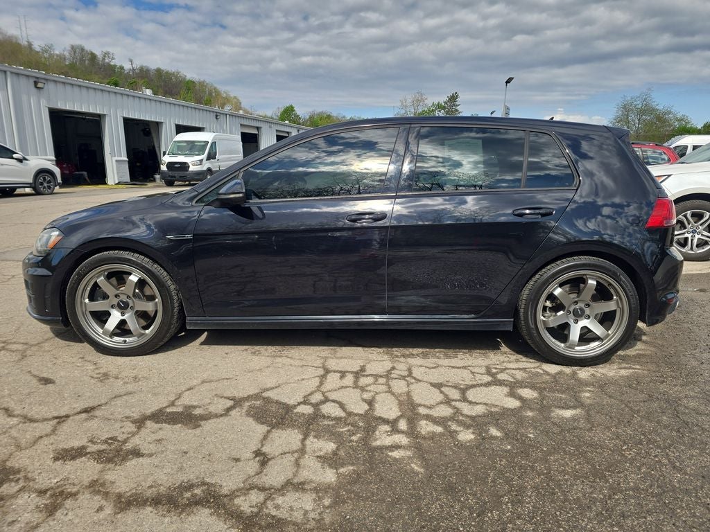 2017 Volkswagen Golf R 4-Door w/DCC & Navigation